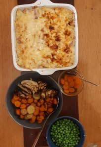 Cheeseboard and gammon macaroni cheese