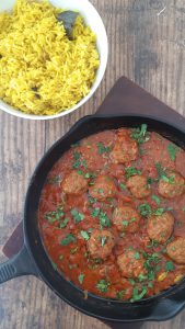 Lamb kofta curry