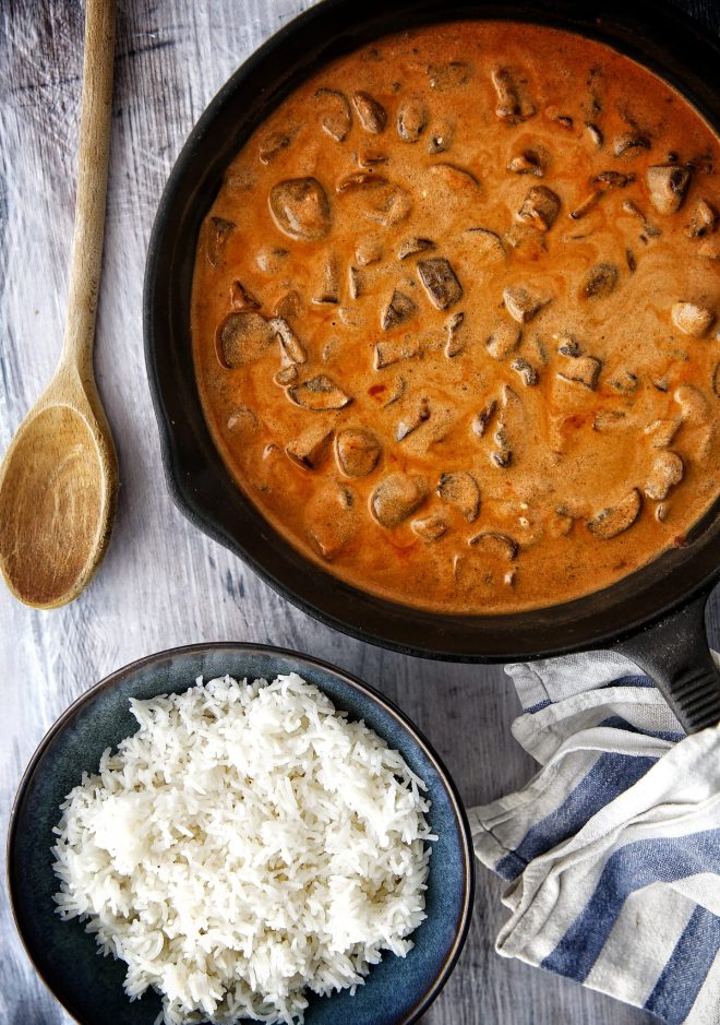 Mushroom stroganoff