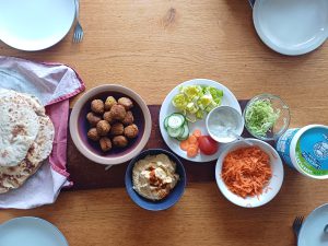 Alexis falafel with houmous and salads