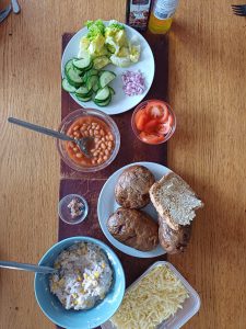 Jacket potatoes with tuna