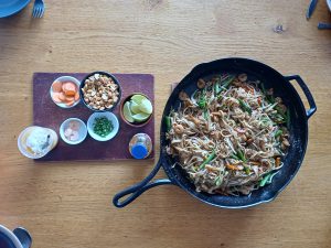 Prawn pad Thai