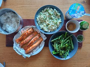 Spiced salmon with raita rice