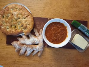 Lentil ragu with focaccia