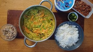 Sri Lankan veg and coconut curry