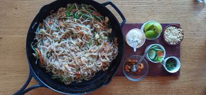 Prawn pad Thai